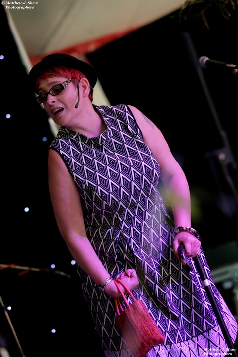 Razz Up-Steyning Festival-Betty Woz 'Ere-©Matthew J. Shaw Photographers-019