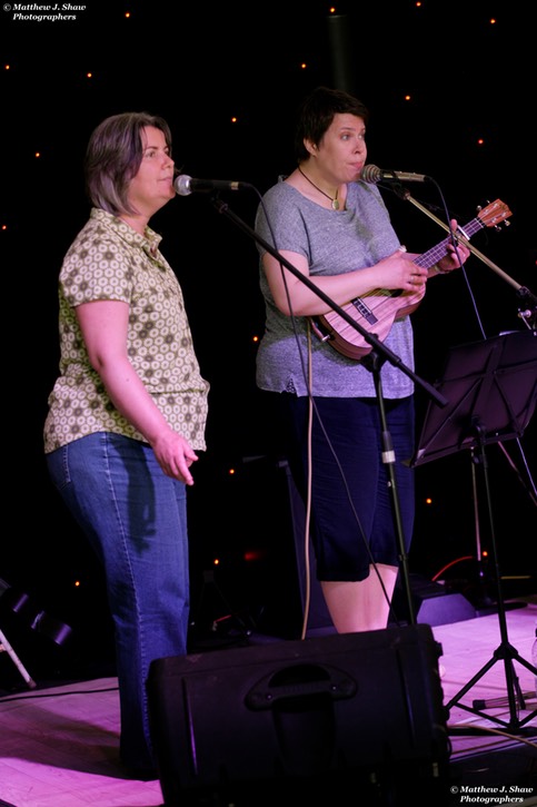 Razz Up-Steyning Festival-The Cheer Up Mollies-©Matthew J. Shaw Photographers-013