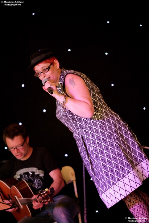 Razz Up-Steyning Festival-Betty Woz 'Ere-©Matthew J. Shaw Photographers-027